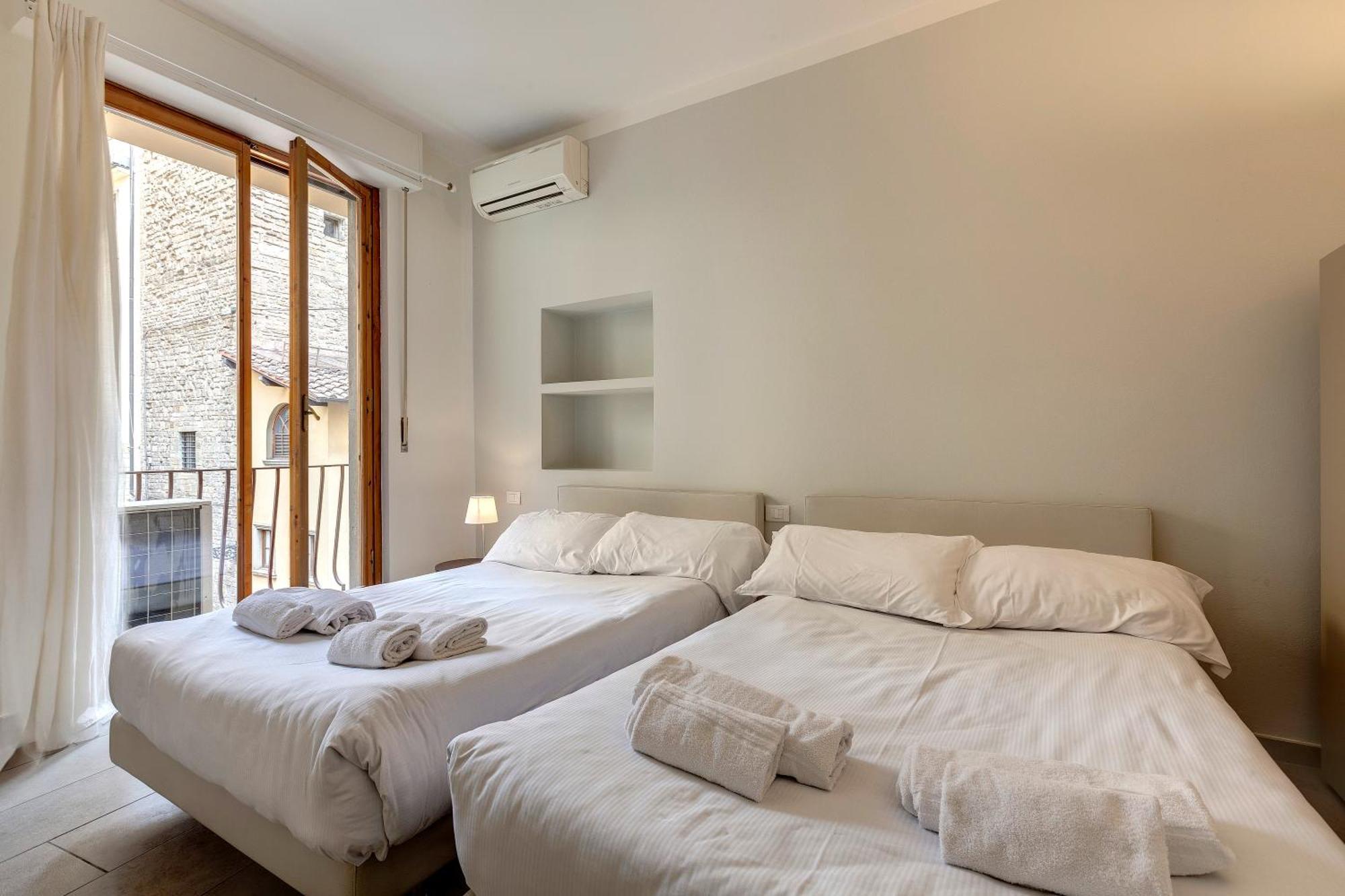 Mamo Florence - Santo Stefano Apartment Екстер'єр фото